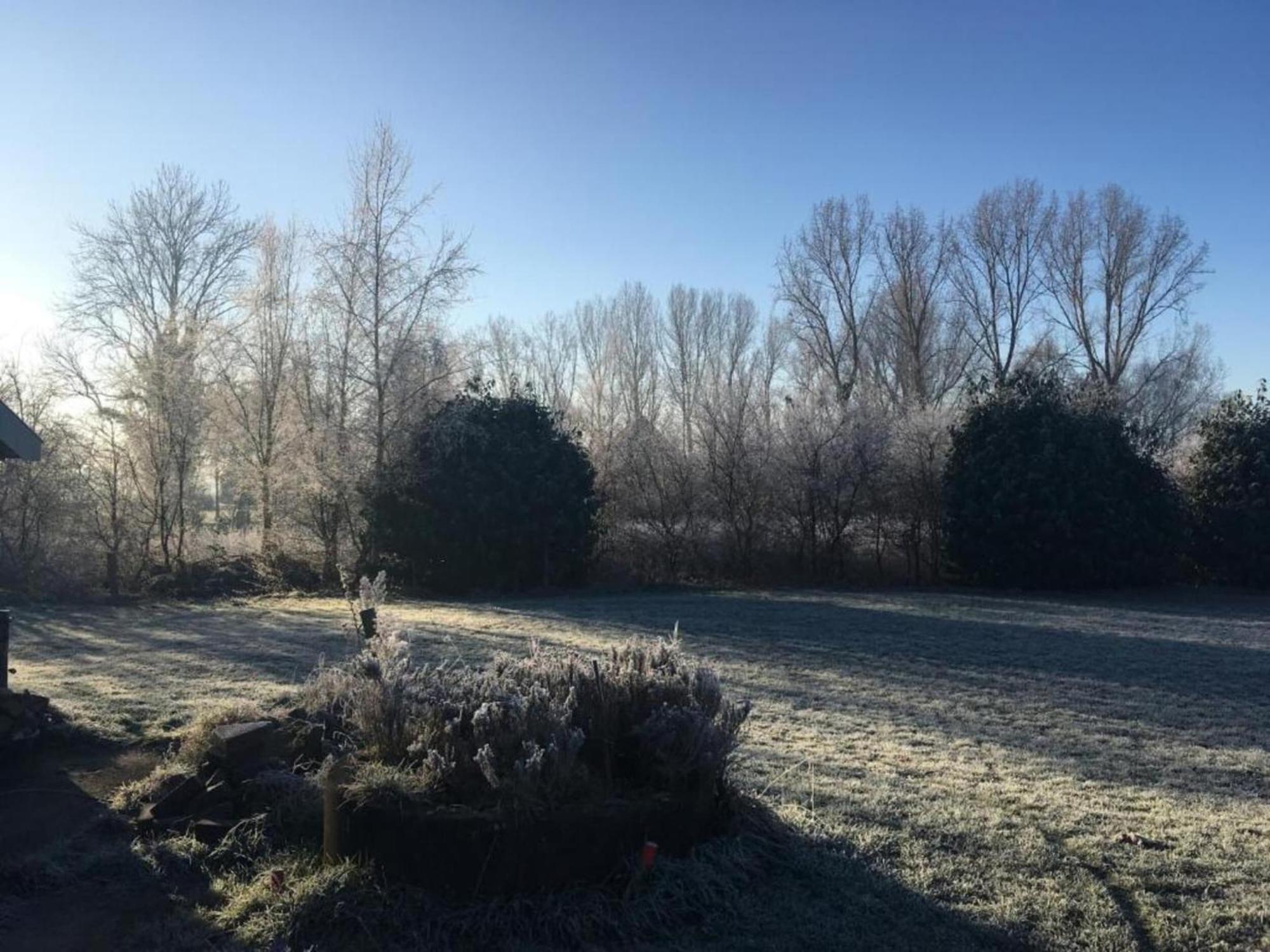 Staying In A Thatched Barn With Box Bed Beautiful View Region Achterhoek Geesteren  Exterior foto